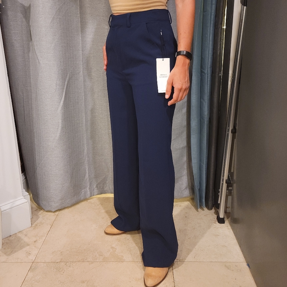 NWT Forever 21 Contemporary Navy Wide Leg Pants